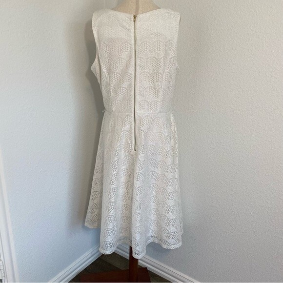 Danny & Nicole Ivory White Sleeveless Fit & Flare Lacey Crochet Sexy Size 14 - Picture 4 of 10